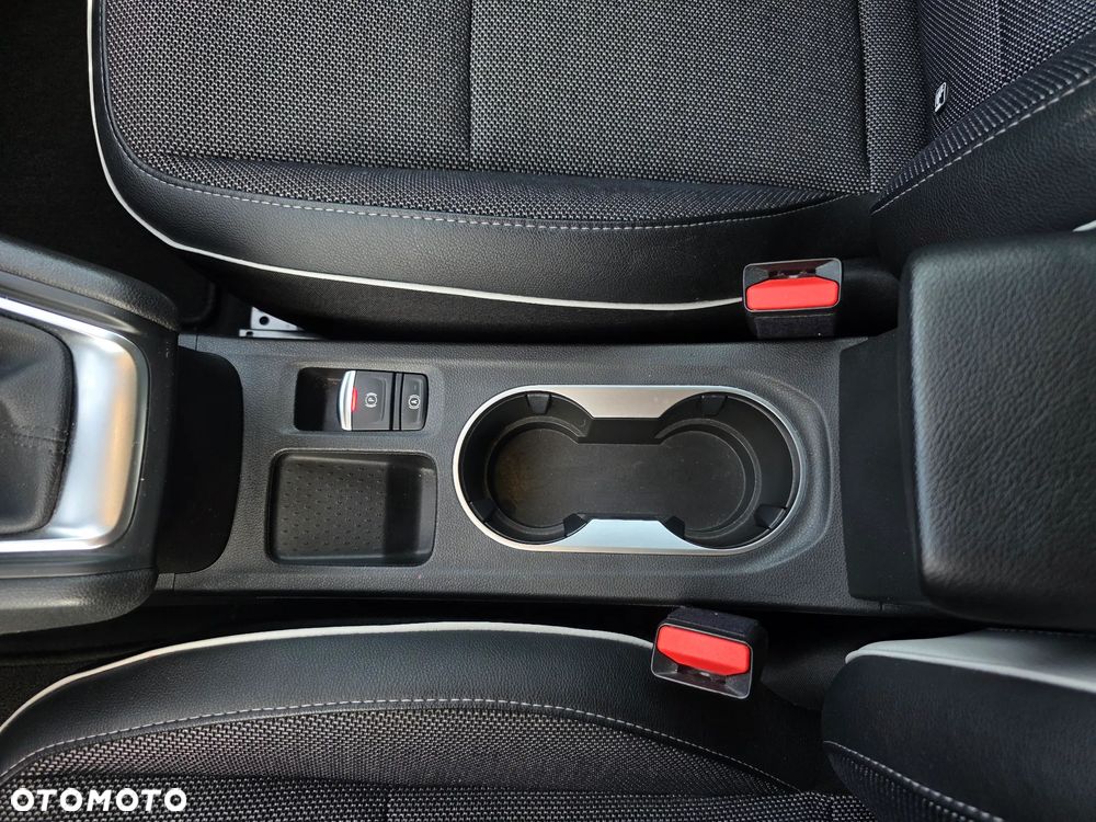 Renault Captur TCe 140 GPF INTENS - 25