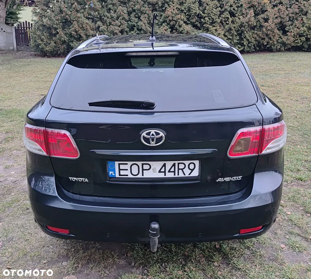 Toyota Avensis 2.0 D-4D Luna - 6