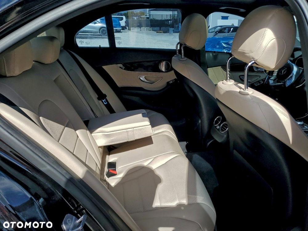 Mercedes-Benz Klasa C - 9