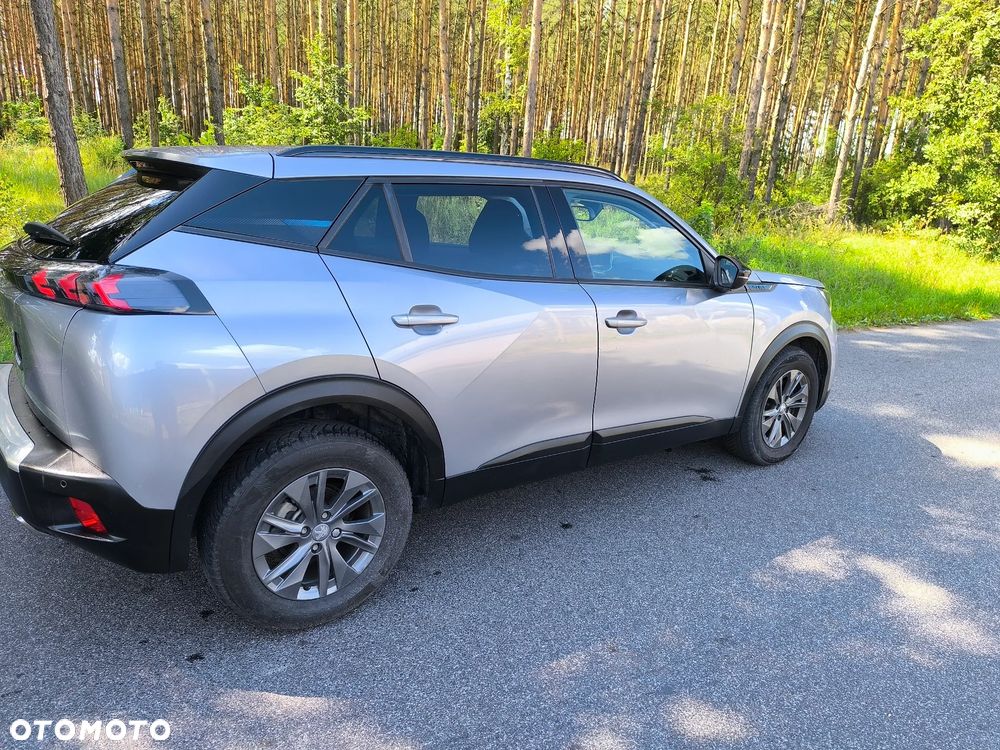 Peugeot 2008 1.2 Pure Tech GPF Style S&S - 6