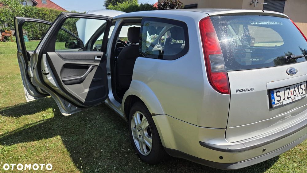 Ford Focus 1.8 TDCi Ambiente - 7