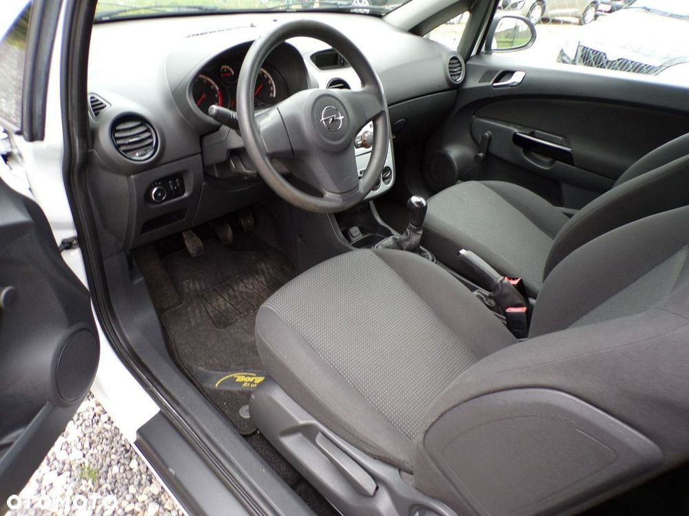 Opel Corsa - 24