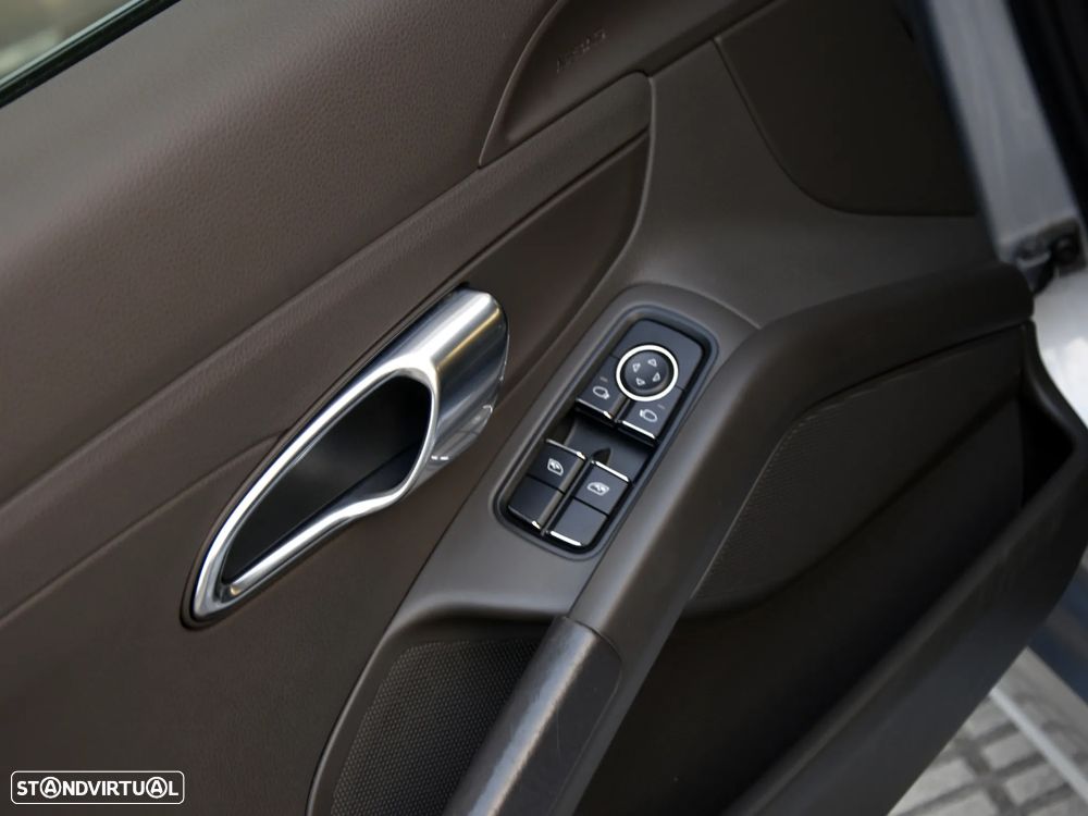 Porsche 718 Cayman 2.0 T - 9