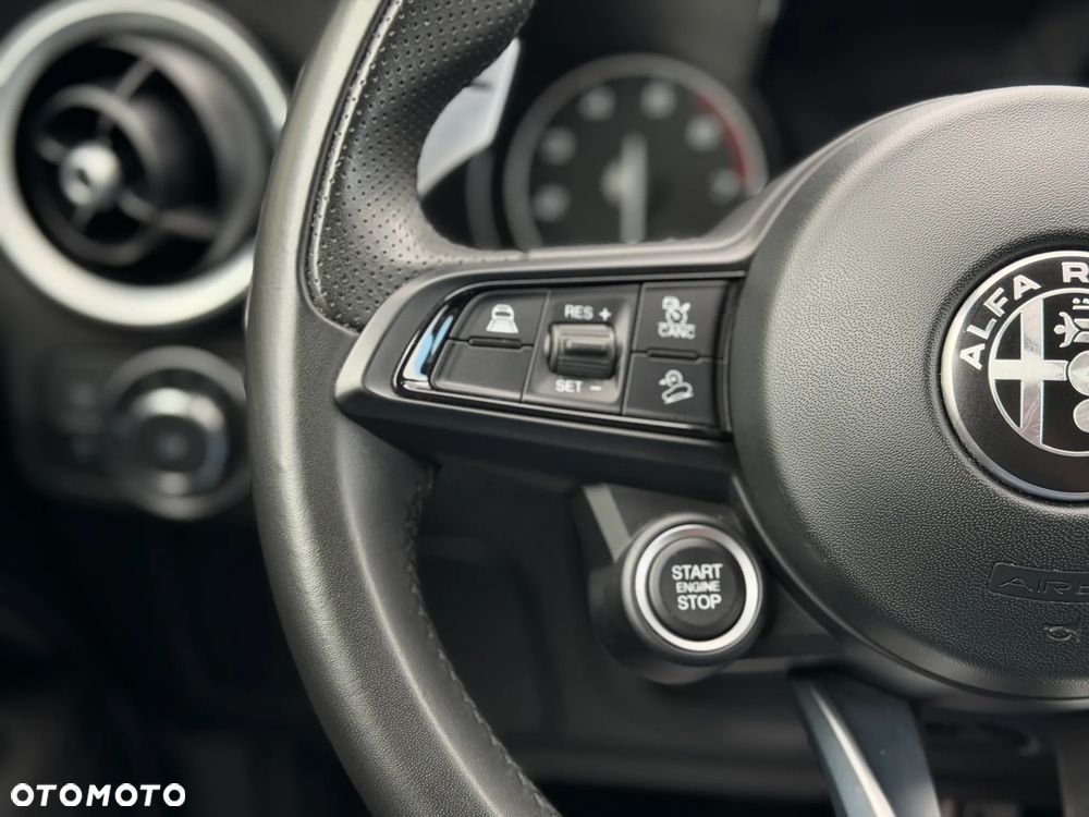 Alfa Romeo Stelvio 2.0 Turbo Q4 - 15