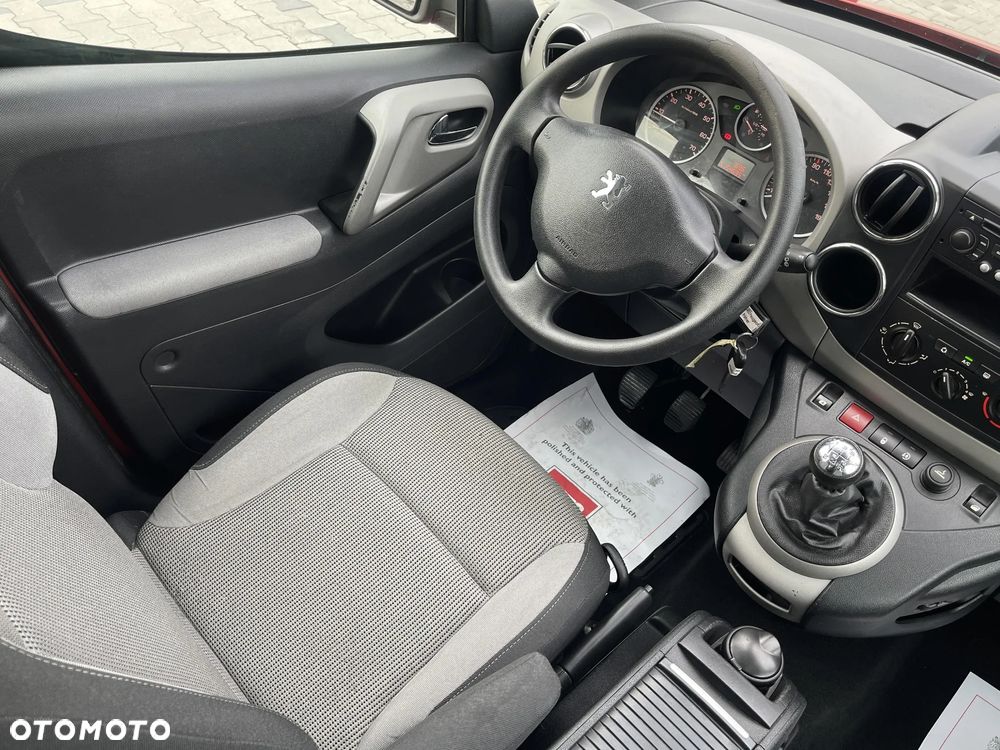 Peugeot Partner Tepee 98 VTi Family - 24