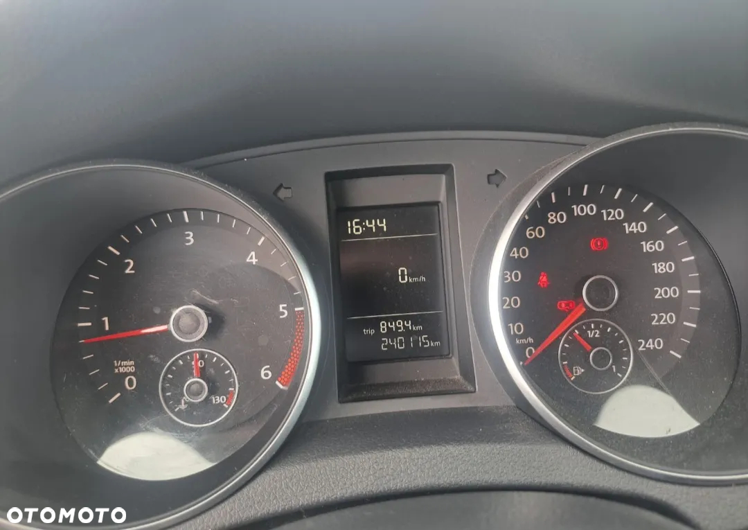 Volkswagen Golf VI 2.0 TDI Comfortline - 14
