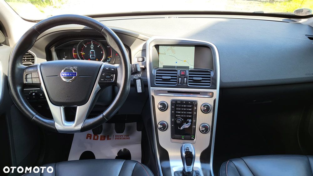 Volvo XC 60 D4 Ocean Race - 35