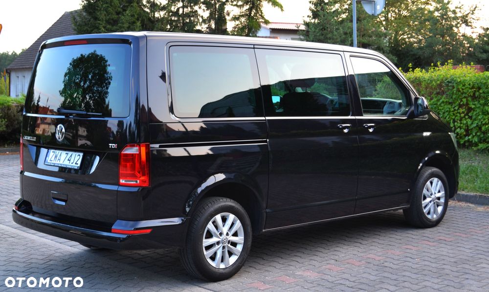 Volkswagen Caravelle - 4