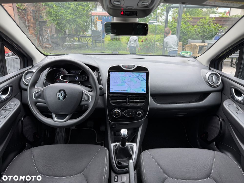 Renault Clio 1.2 16V 75 Limited - 17