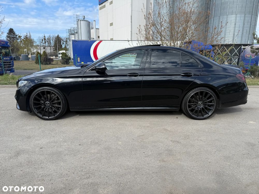 Mercedes-Benz Klasa E 220 d 4-Matic 9G-TRONIC - 8