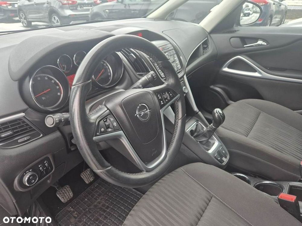 Opel Zafira - 27
