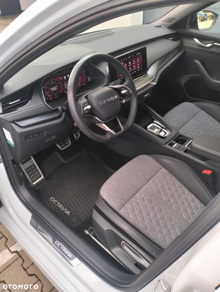 Skoda Octavia 1.5 TSI mHEV Sportline DSG - 16