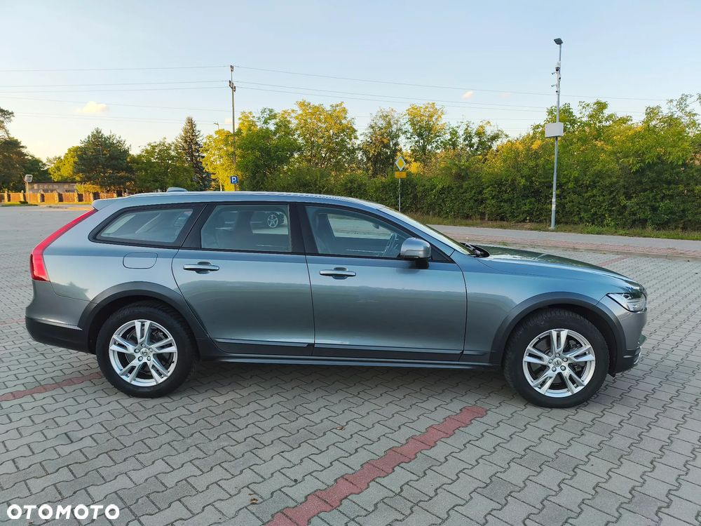 Volvo V90 Cross Country D4 AWD Geartronic Pro - 5