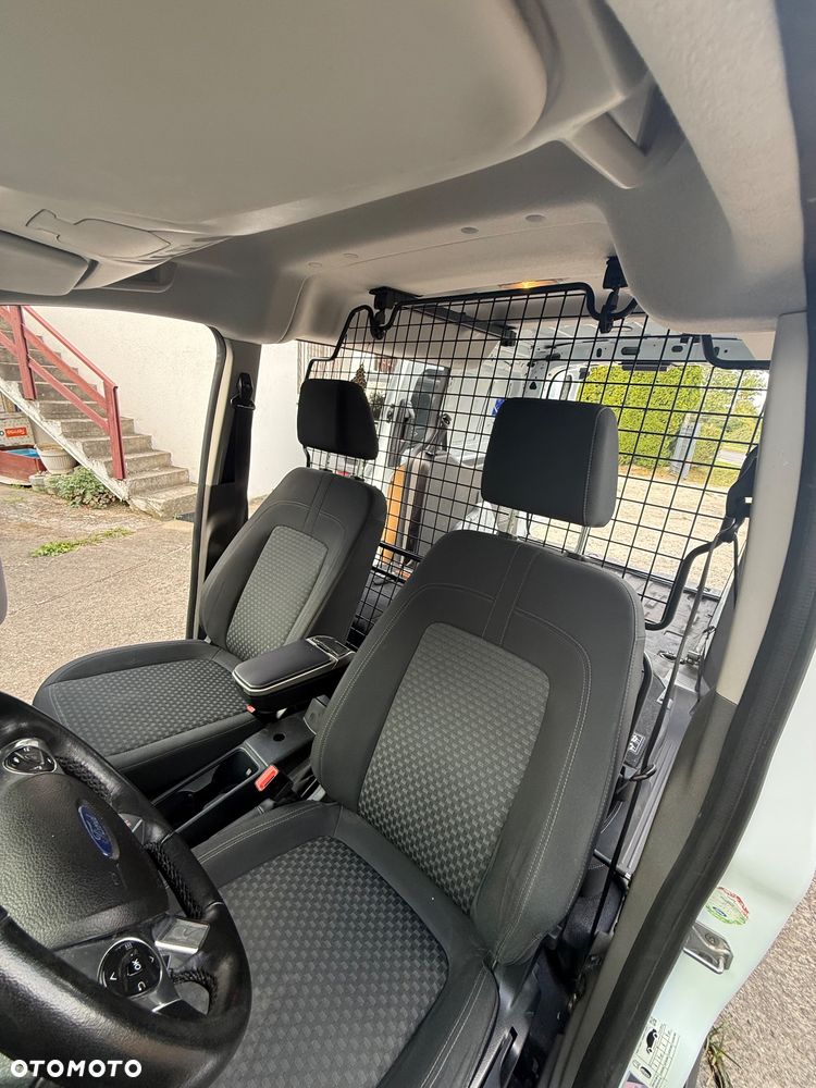 Ford Transit Connect - 15