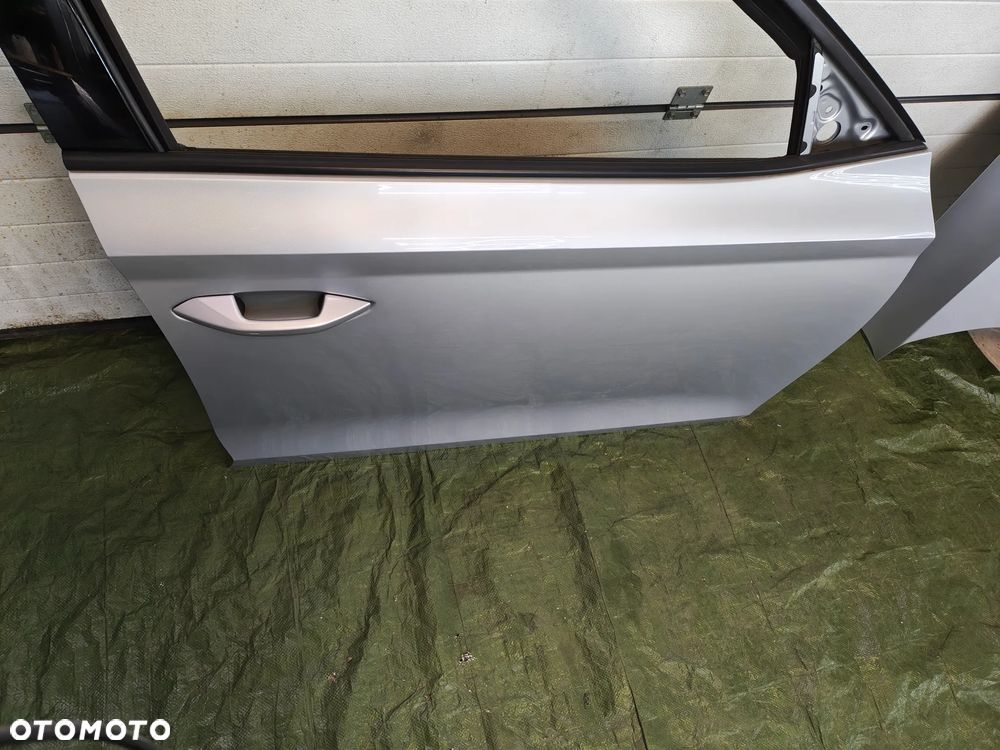 Skoda Octavia IV kombi drzwi prawy przód lewe przednie LA7W w kolor POD MIERNIK - 4