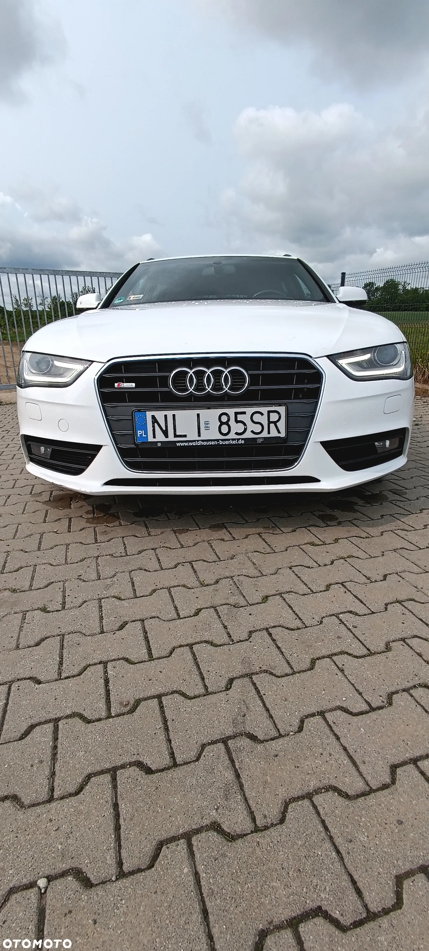 Audi A4 Avant 2.0 TDI DPF multitronic S line Sportpaket - 4