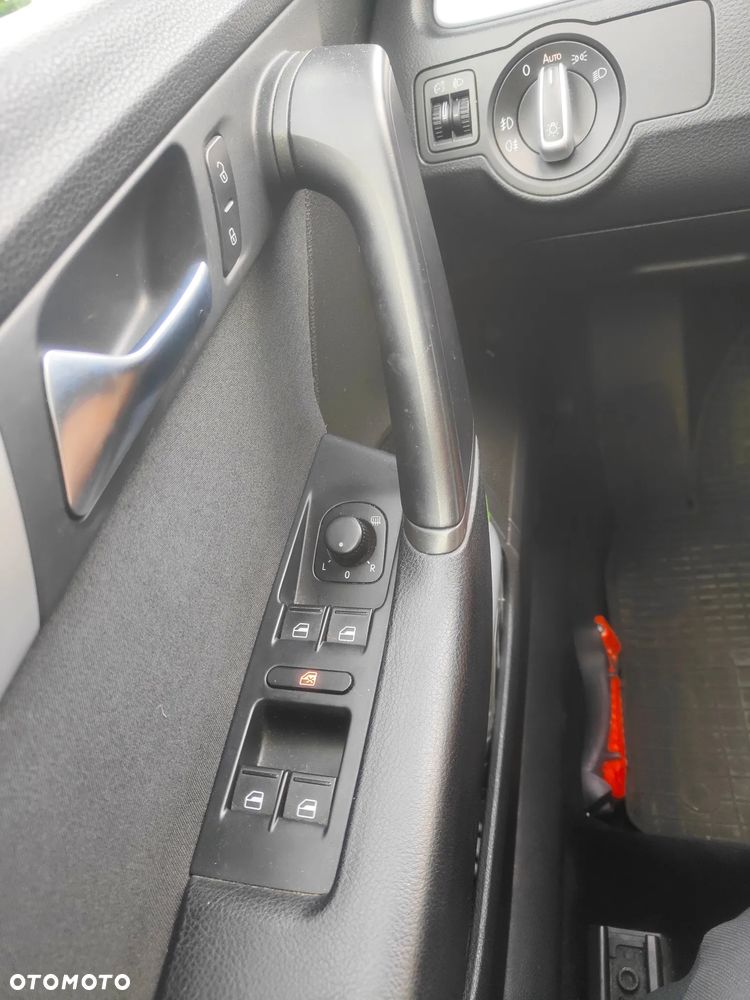 Volkswagen Passat 1.6 TDI Comfortline - 7