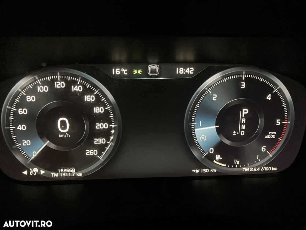 Volvo XC 60 D5 AWD Geartronic Inscription - 34