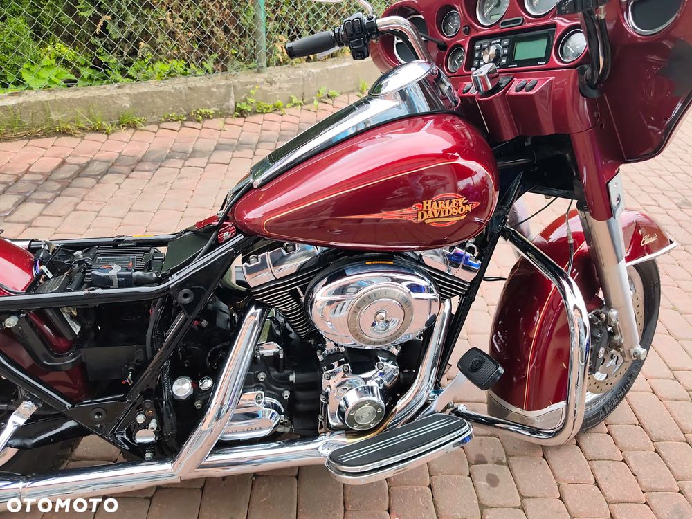 Harley-Davidson FLHTCU Ultra - 16