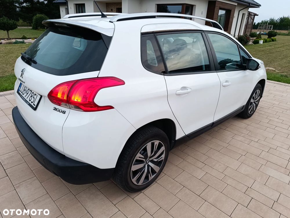 Peugeot 2008 1.2 Pure Tech Style - 19