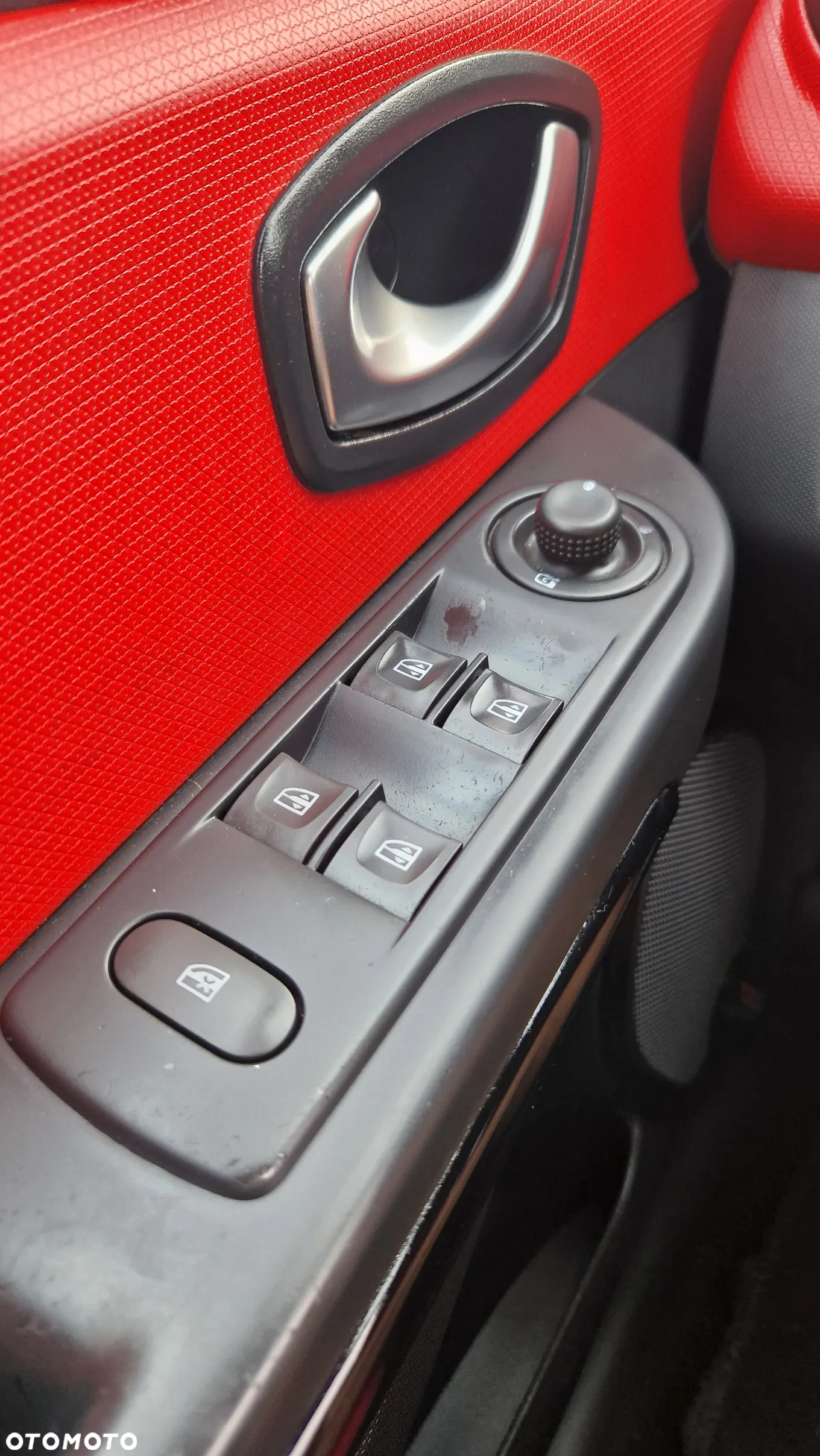 Renault Clio (Energy) TCe 90 Start & Stop INTENS - 14