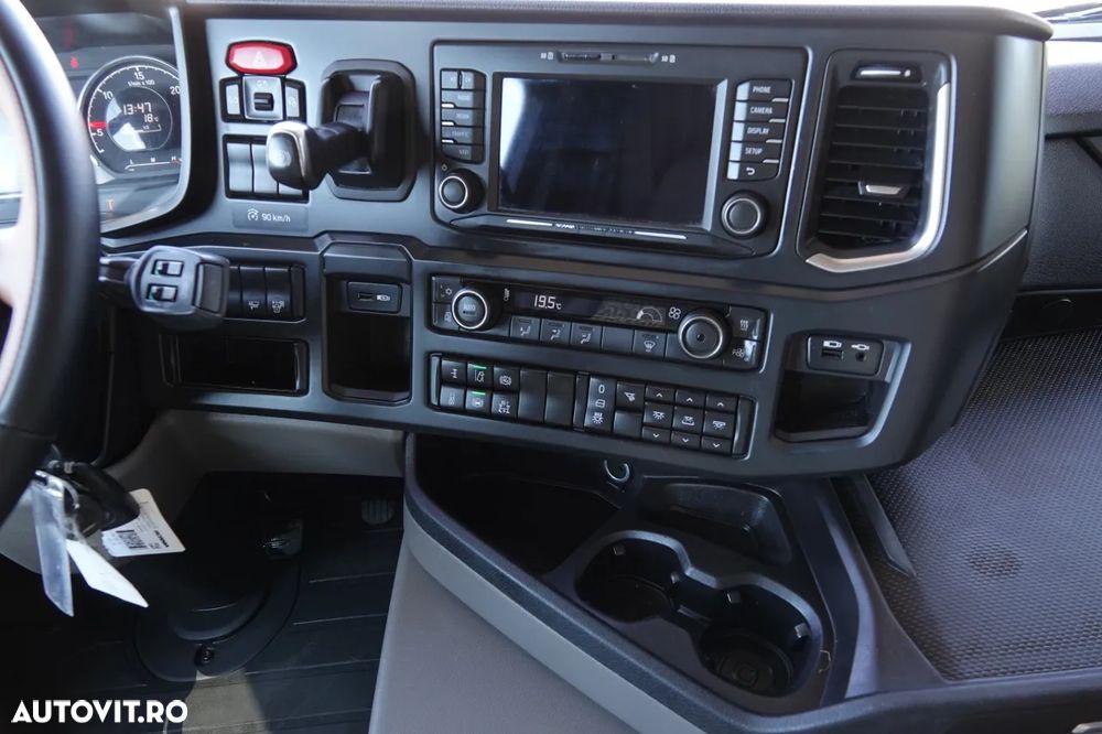 Scania R 450 / RETARDER / LOW CAB / HIDRAULIC / FULL AIRMAIC / ANVELOPE 100% / DUPA CONTRACTUL DE SERVICE - 29