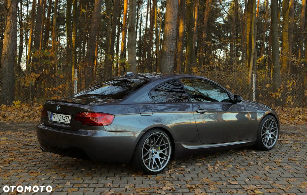 BMW Seria 3 330d Coupe - 10