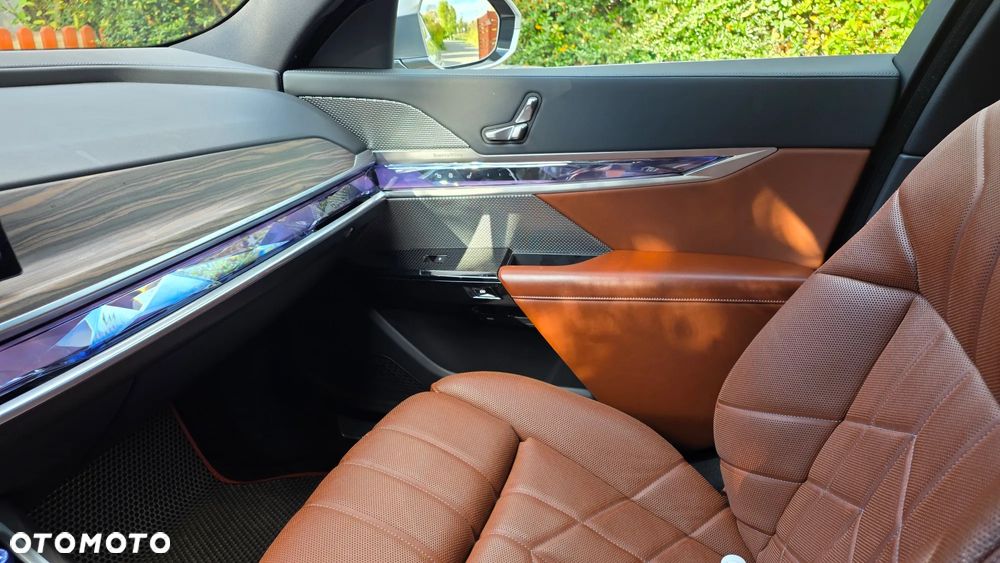 BMW Seria 7 740d xDrive - 12