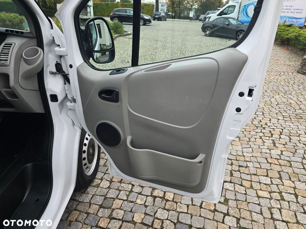Opel Vivaro - 32