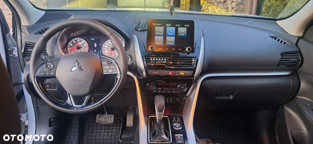 Mitsubishi Eclipse Cross - 9