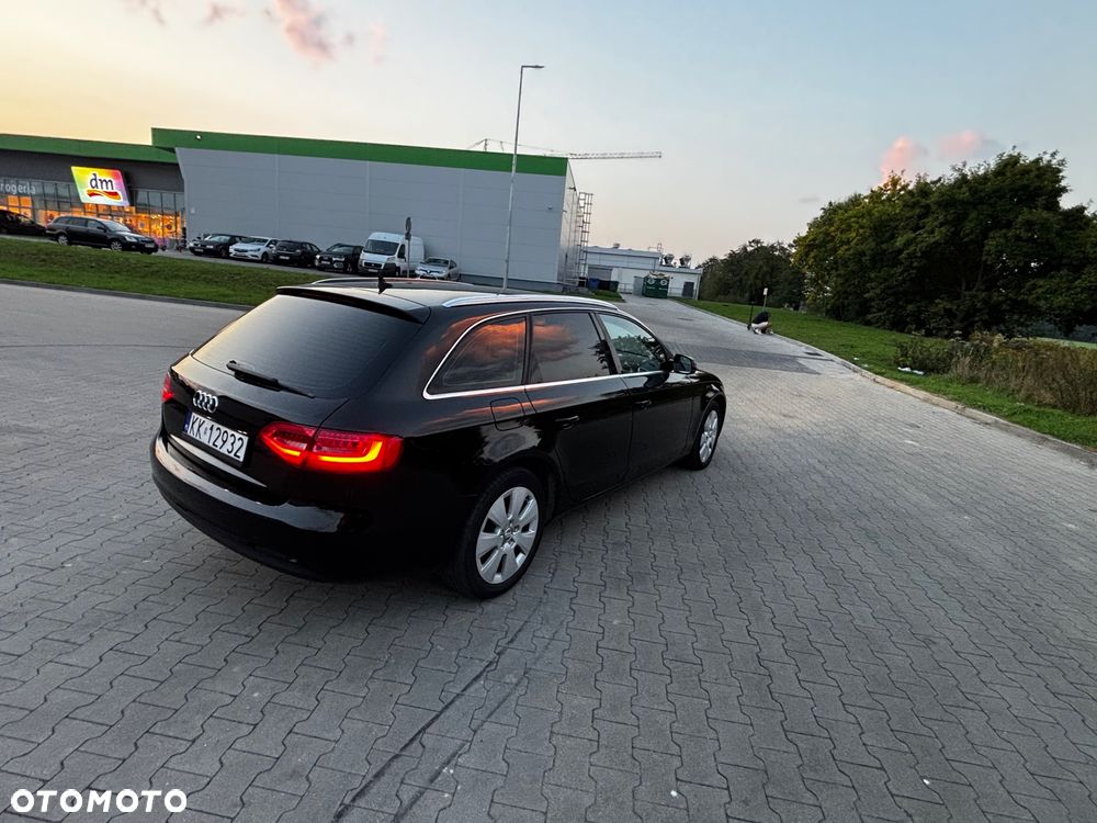 Audi A4 Avant - 4