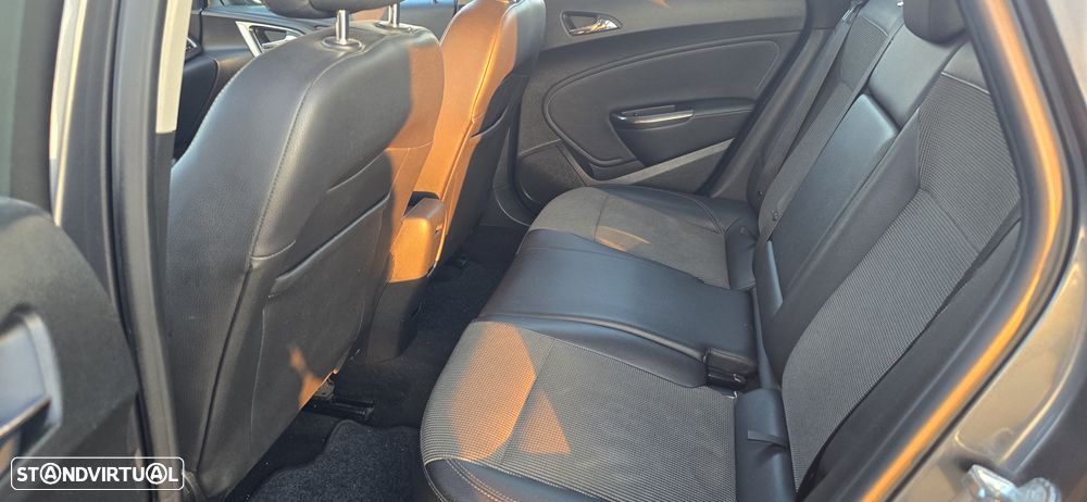 Opel Astra Caravan 1.7 CDTi Enjoy - 10