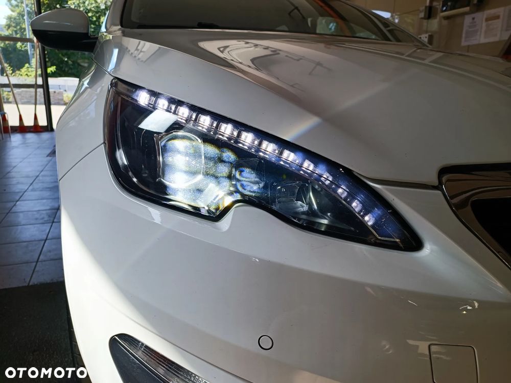 Peugeot 308 130 e-THP Stop & Start Allure - 13