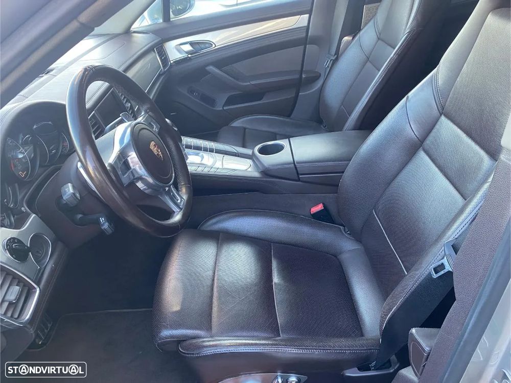 Porsche Panamera S Hybrid J19 - 20