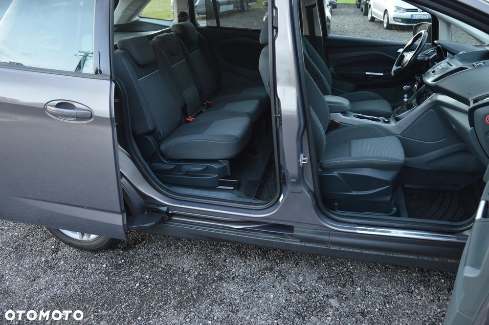 Ford Grand C-MAX - 18