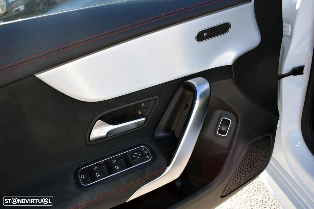 Mercedes-Benz CLA 180 d Shooting Brake AMG Line Aut. - 22