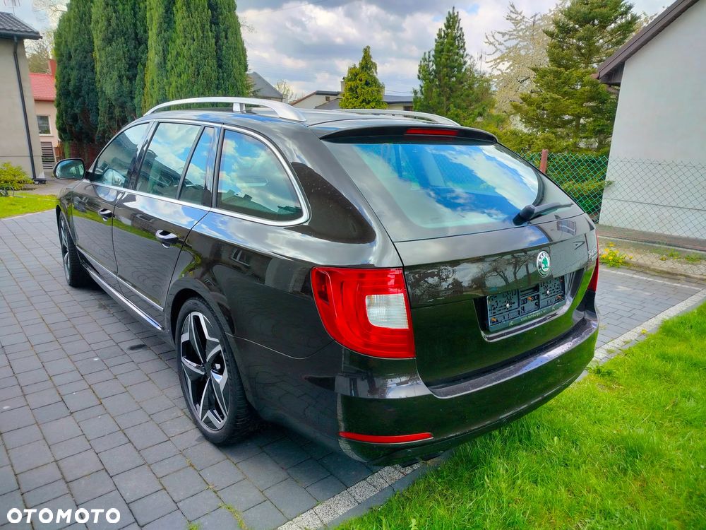Skoda Superb 1.6 TDI GreenLine - 4