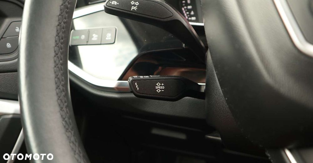 Audi Q3 35 TDI quattro S tronic - 32