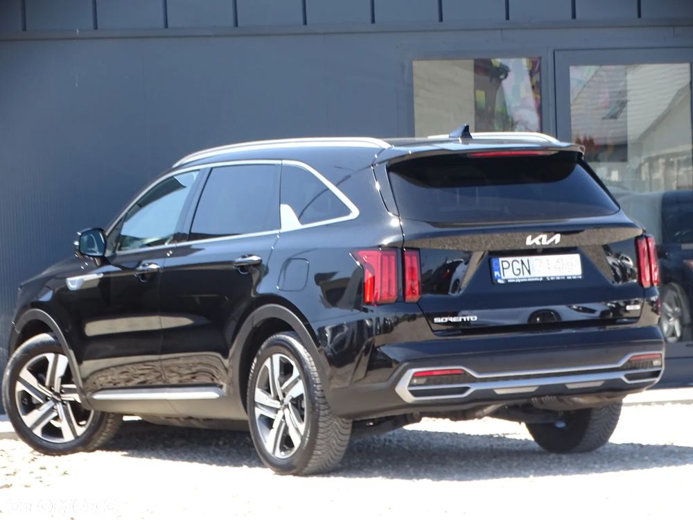 Kia Sorento 1.6T-GDI PHEV AWD OPF Platinum - 4