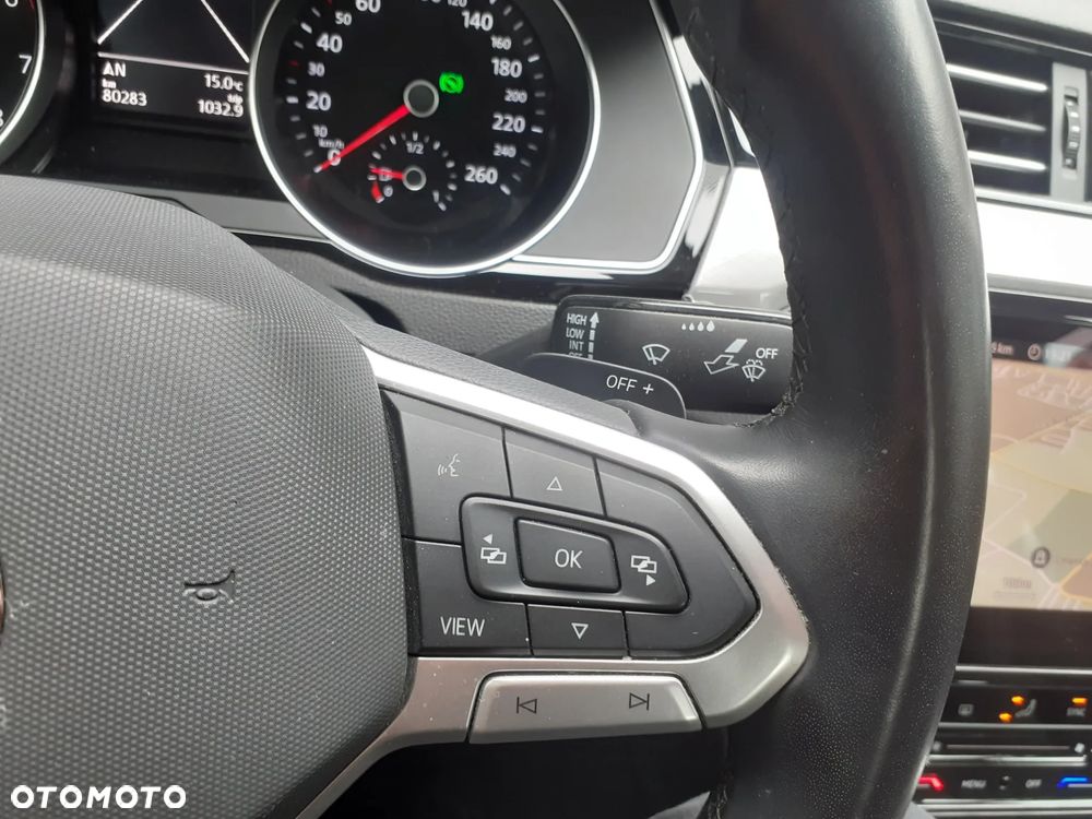Volkswagen Passat - 13