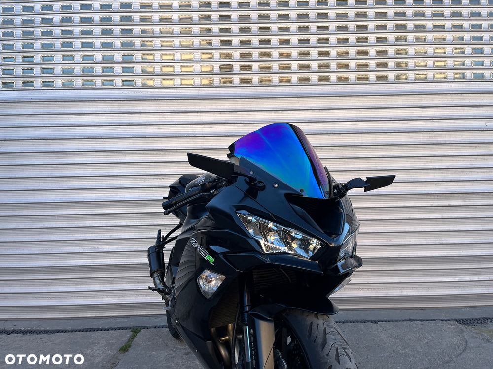 Kawasaki ZX - 16