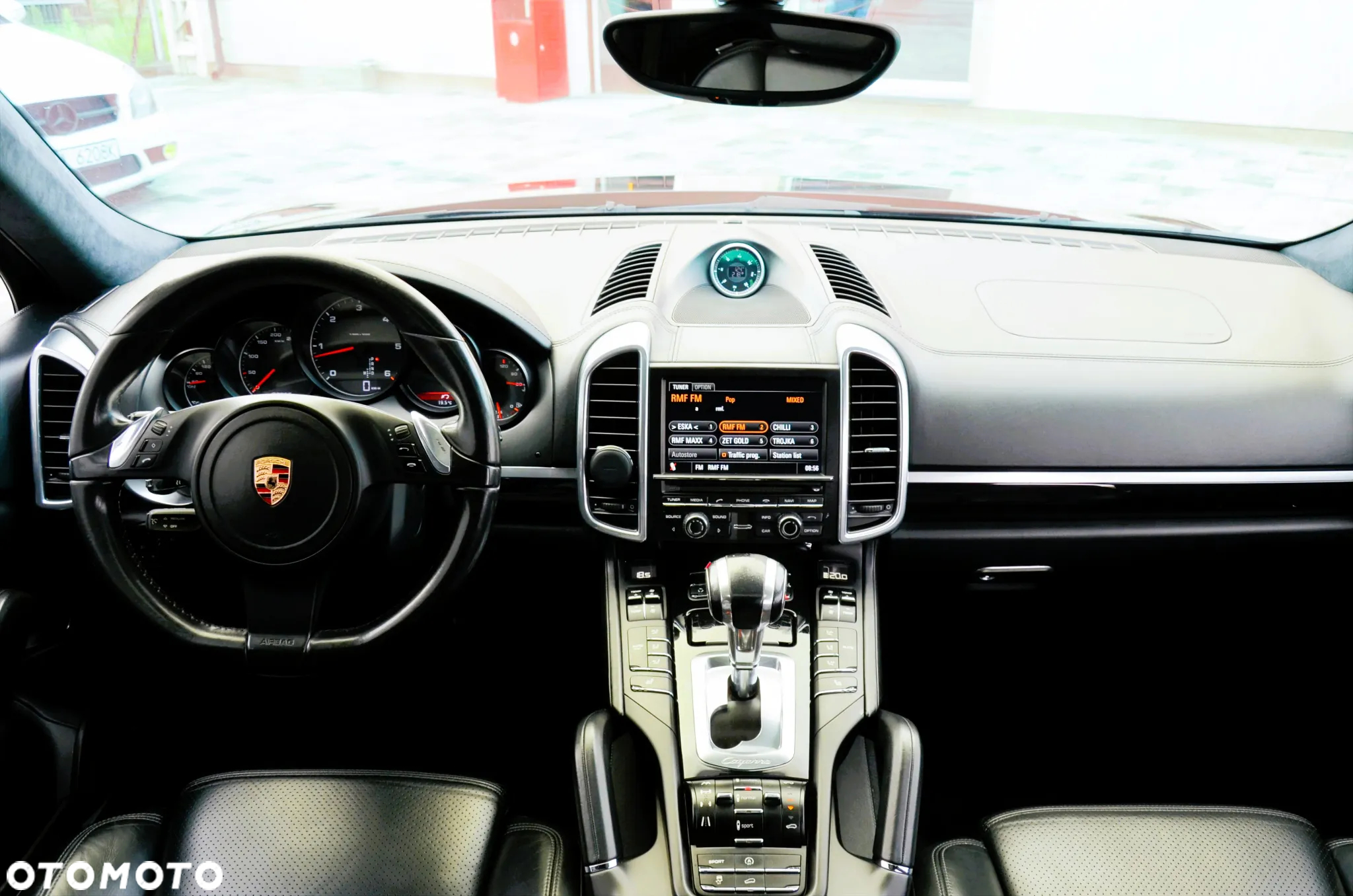 Porsche Cayenne Diesel Platinum Edition - 19