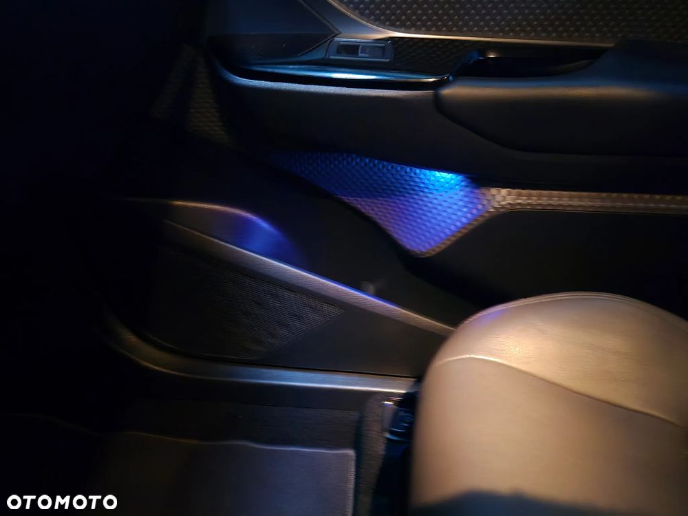 Toyota C-HR Business-Edition - 23