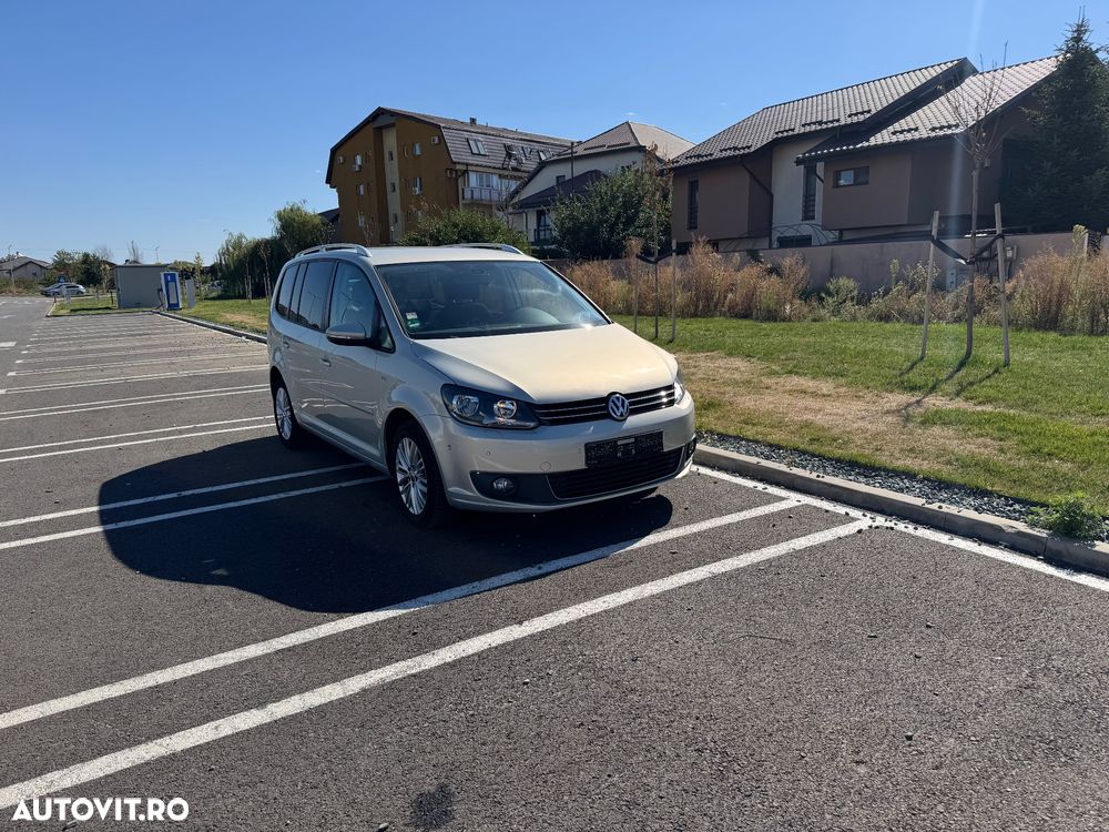 Volkswagen Touran - 15