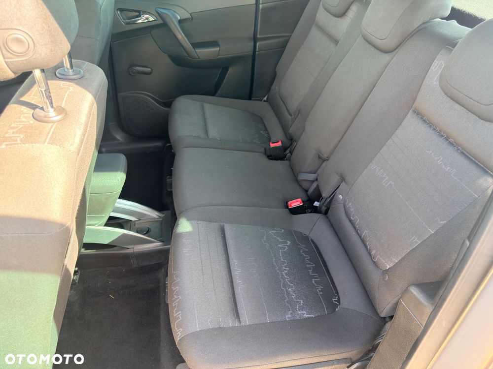 Opel Meriva - 8
