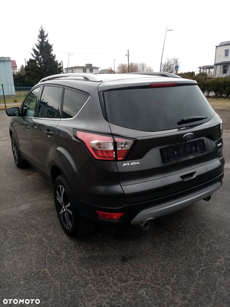 Ford Kuga - 4