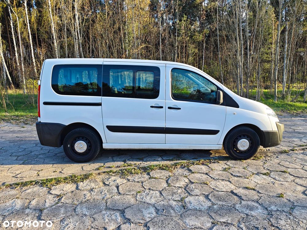 Peugeot Expert - 8