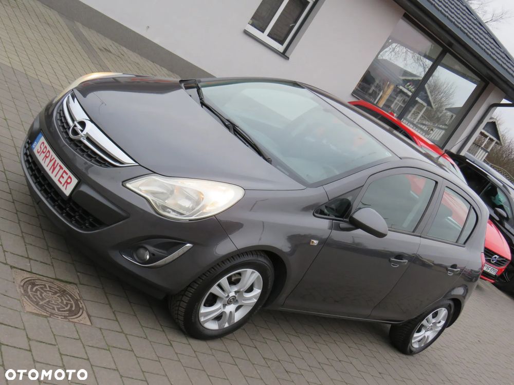 Opel Corsa 1.2 16V Cosmo - 5
