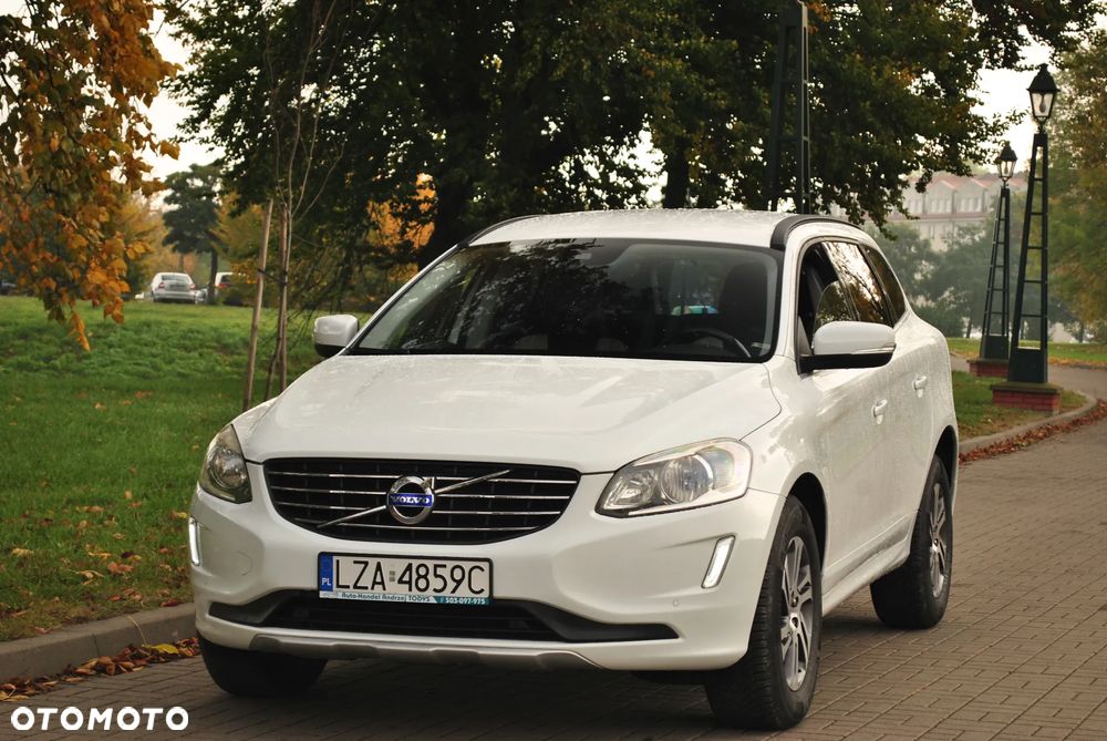 Volvo XC 60 D4 Geartronic Momentum - 5
