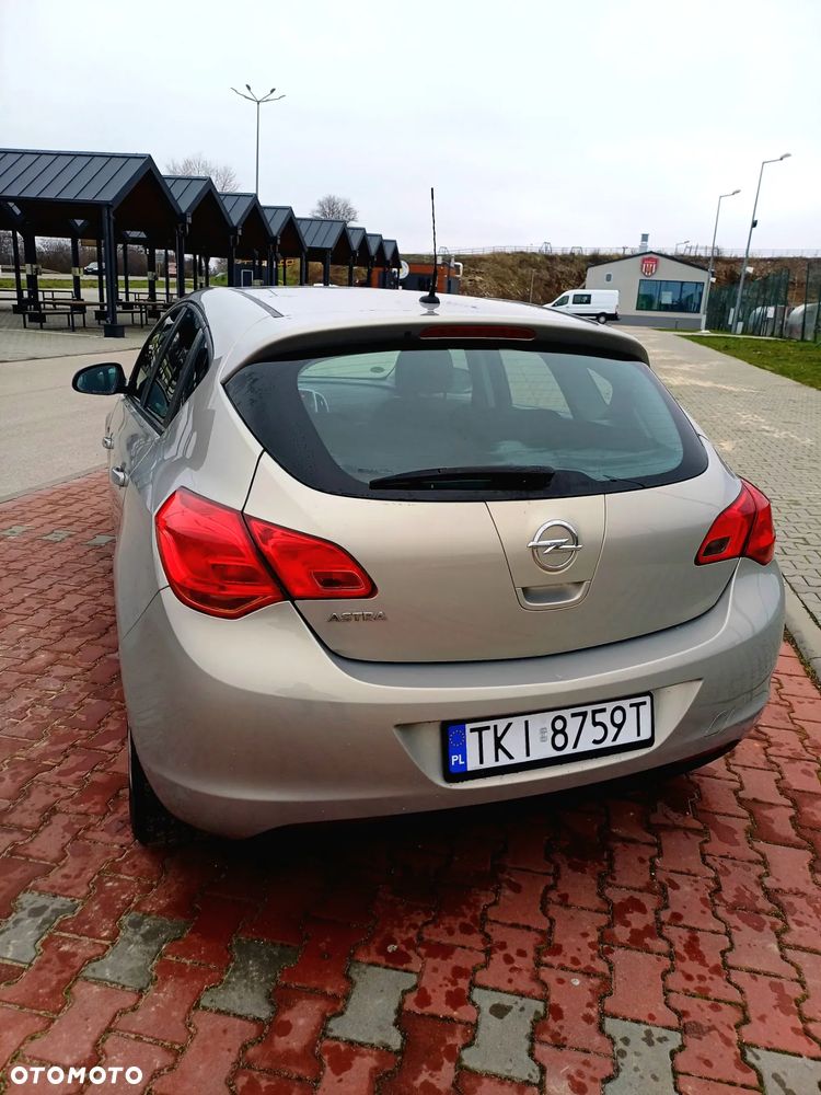 Opel Astra 1.6 Enjoy - 8